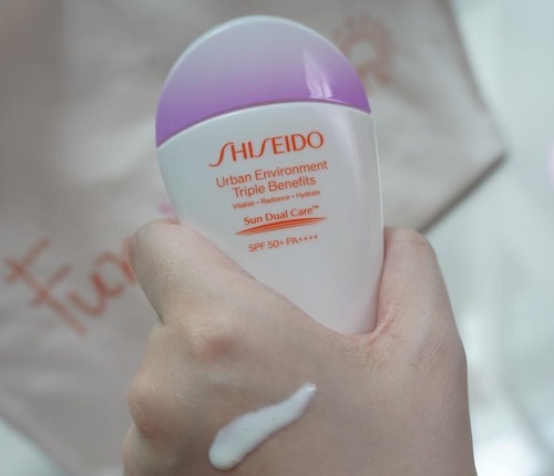 Review kem chống nắng Shiseido Urban Environment Triple Benefits-6